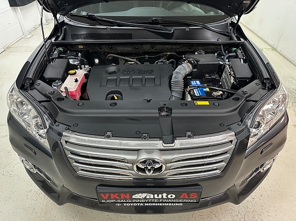 Toyota RAV4 19 of 30