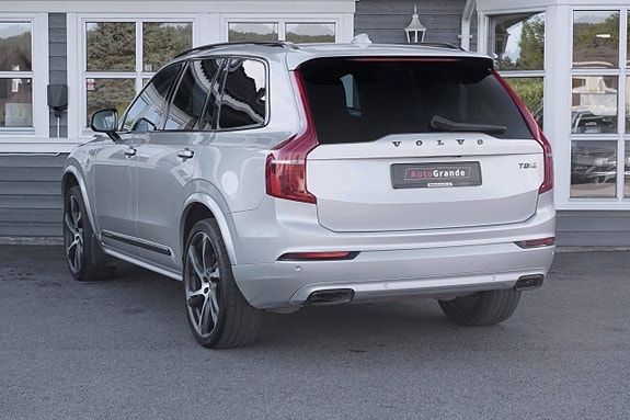 Volvo XC90 6 of 19