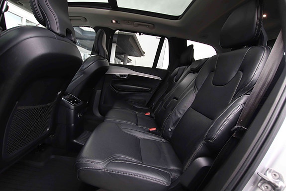 Volvo XC90 12 of 19