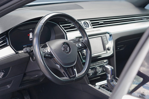 Volkswagen Passat 8 of 21