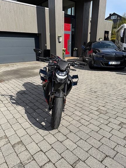 BMW M 1000 R COMPETITION 16 of 30