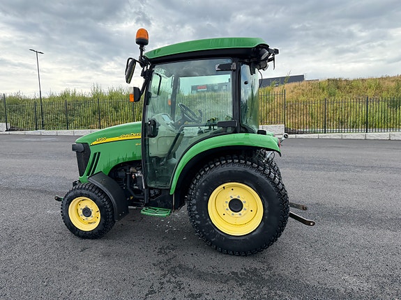 John Deere 3720 6 of 30
