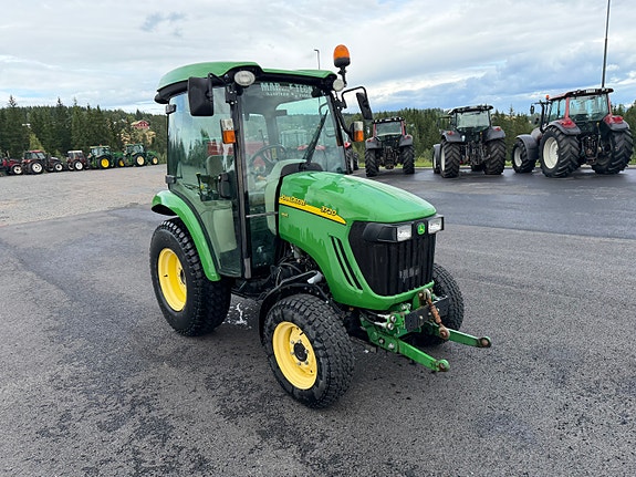 John Deere 3720 22 of 30