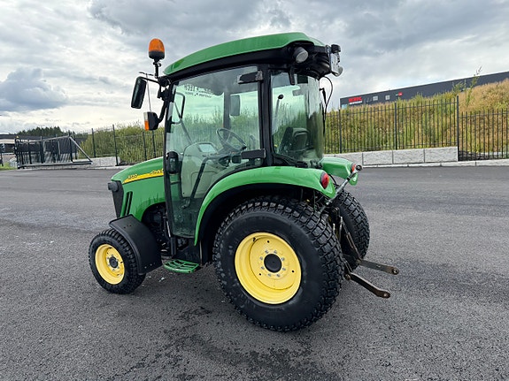 John Deere 3720 7 of 30