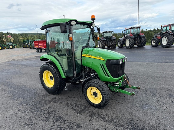 John Deere 3720 19 of 30