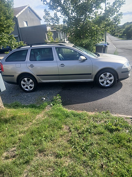 Skoda Octavia 3 of 10