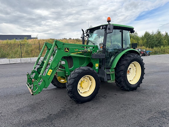 John Deere 5720 3 of 30