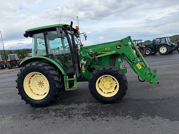 John Deere 5720 23 of 30