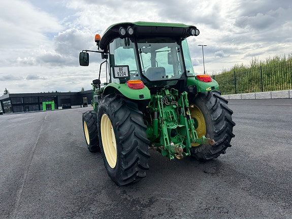 John Deere 5720 12 of 30
