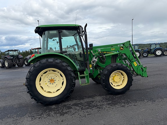 John Deere 5720 21 of 30