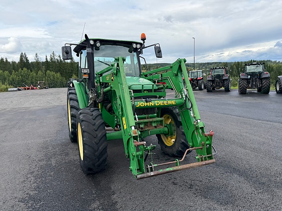 John Deere 5720 28 of 30