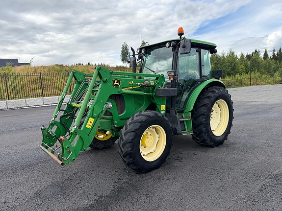 John Deere 5720 2 of 30