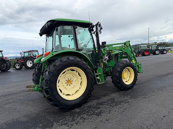 John Deere 5720 19 of 30