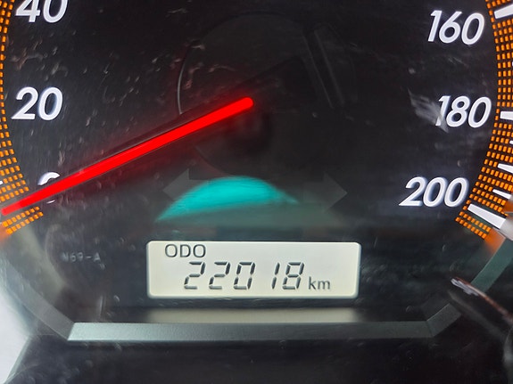 Toyota HiLux 7 of 9