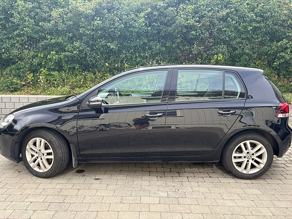 Volkswagen Golf VI 4 of 5