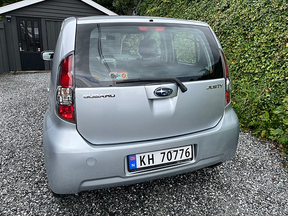 Subaru Justy 8 of 30