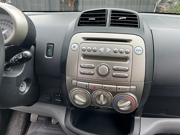 Subaru Justy 22 of 30