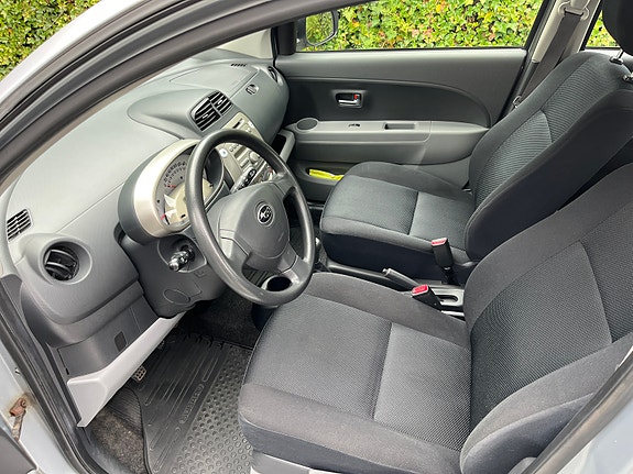 Subaru Justy 18 of 30