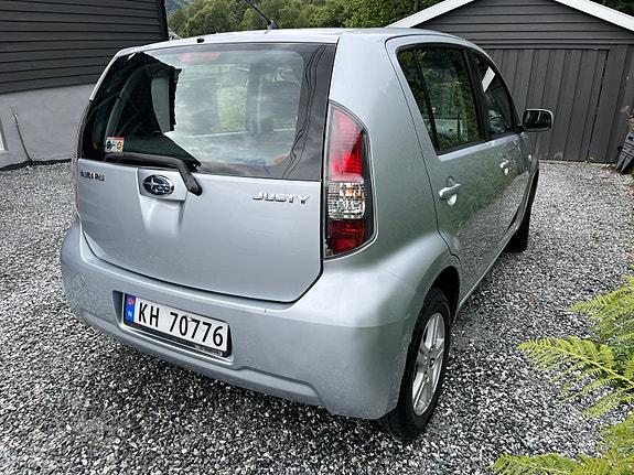 Subaru Justy 7 of 30