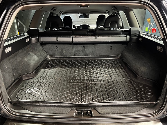Volvo V70 17 of 30