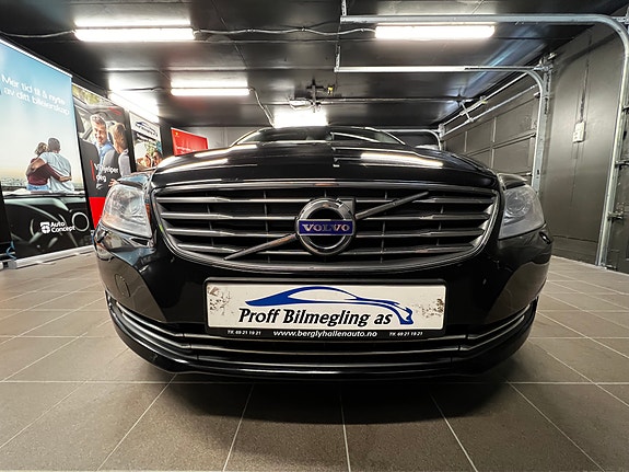 Volvo V70 9 of 30