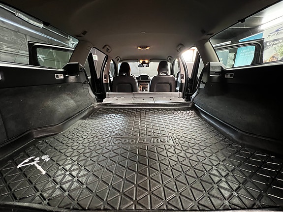 Volvo V70 19 of 30
