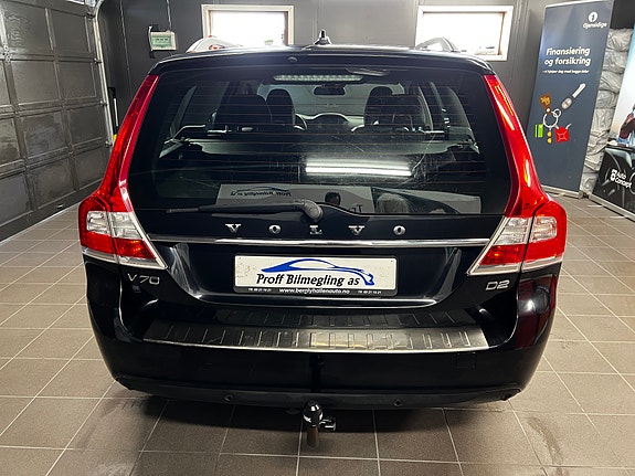 Volvo V70 14 of 30