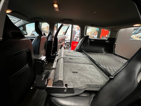 Volvo V70 20 of 30