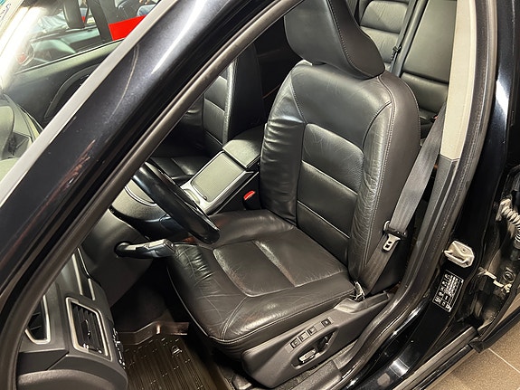 Volvo V70 24 of 30