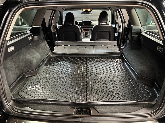 Volvo V70 18 of 30