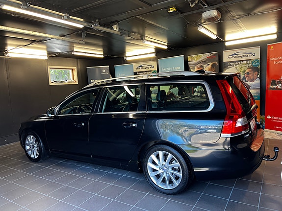 Volvo V70 5 of 30
