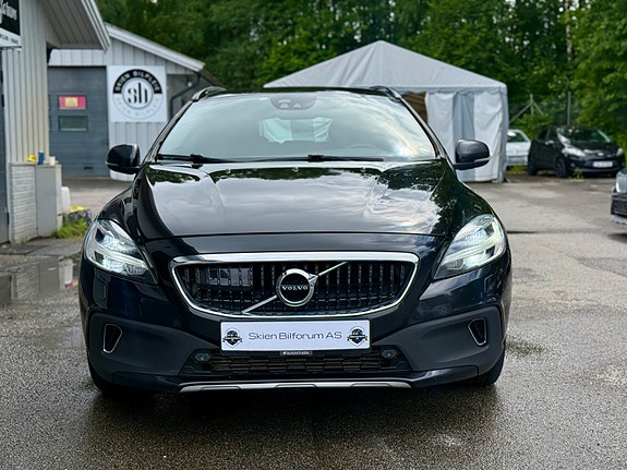 Volvo V40 Cross Country 5 of 21