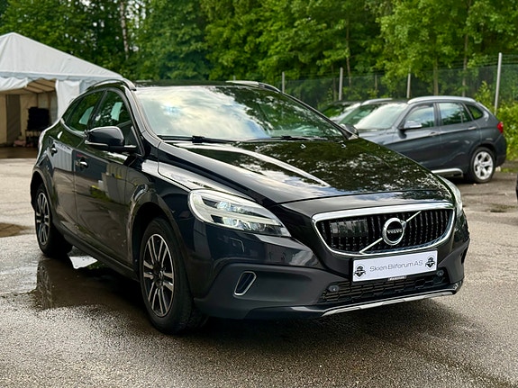 Volvo V40 Cross Country 6 of 21