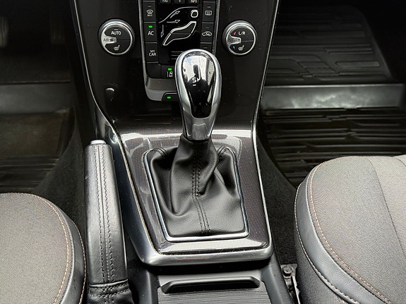 Volvo V40 Cross Country 20 of 21