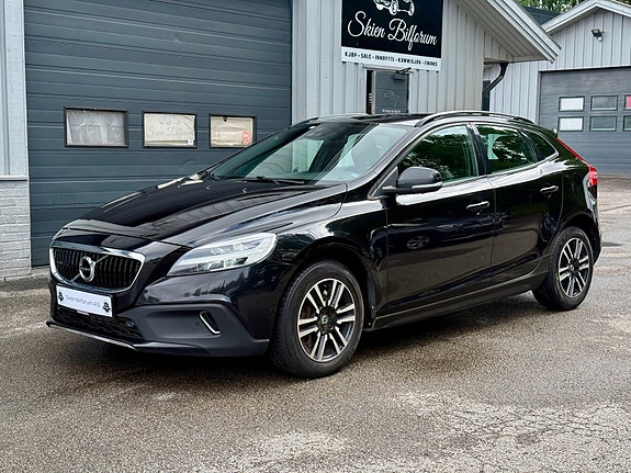 Volvo V40 Cross Country 4 of 21