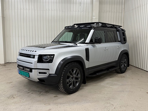 Land Rover Defender 110 10 of 30