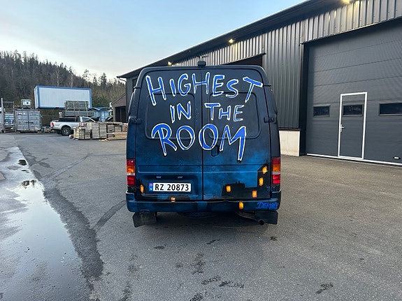 Ford Transit 8 of 11