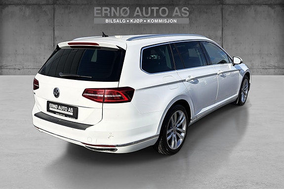 Volkswagen Passat 7 of 14