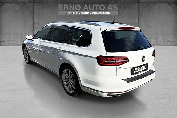 Volkswagen Passat 5 of 5