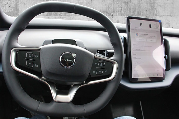 Volvo EX30 CC 19 of 30