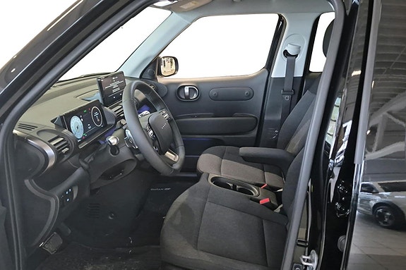 Hyundai Inster 8 of 24