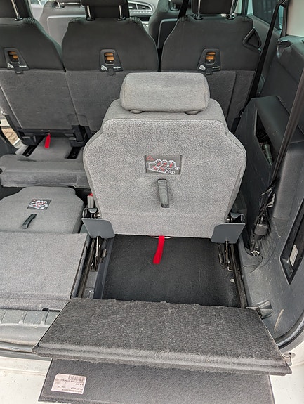 Peugeot 5008 15 of 17