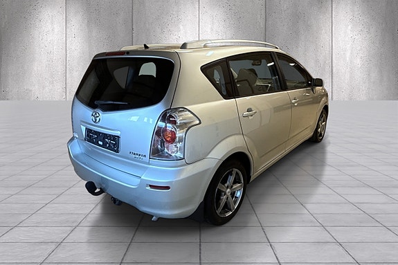 Toyota Corolla Verso 5 of 5