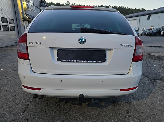 Skoda Octavia 5 of 5