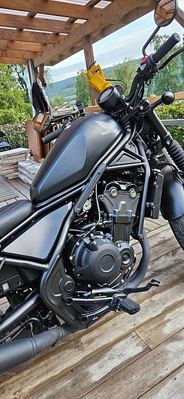 Honda CMX 500 Rebel 2 of 11