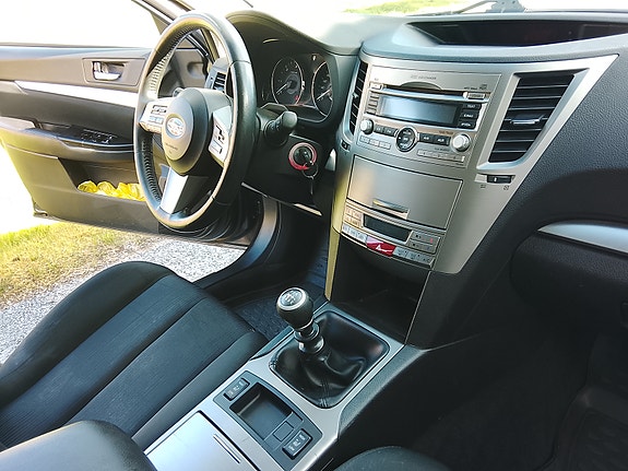 Subaru Legacy 26 of 30