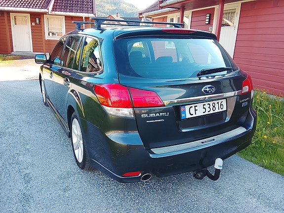 Subaru Legacy 7 of 30