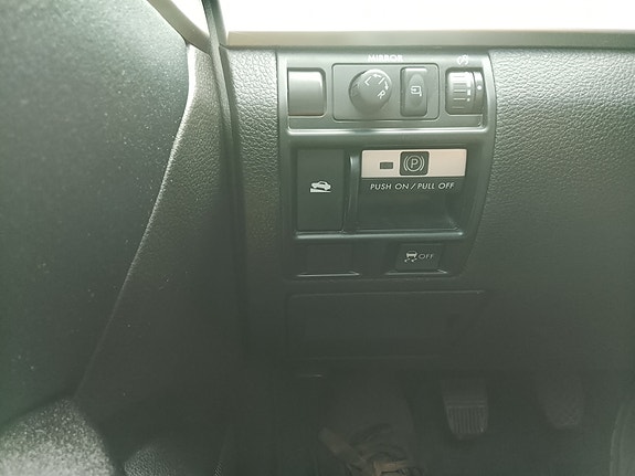 Subaru Legacy 15 of 30