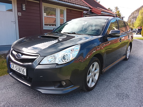 Subaru Legacy 20 of 30