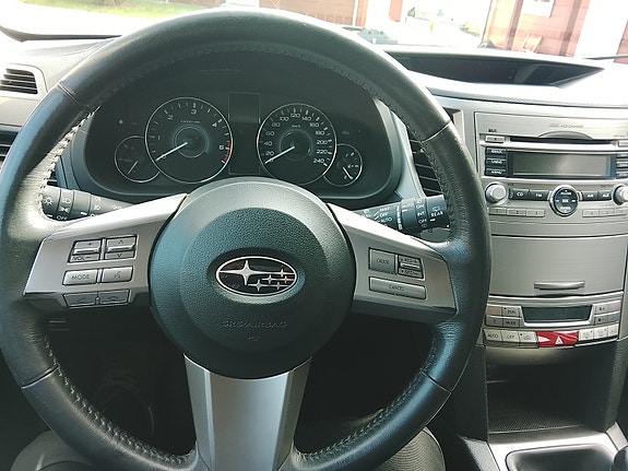 Subaru Legacy 19 of 30